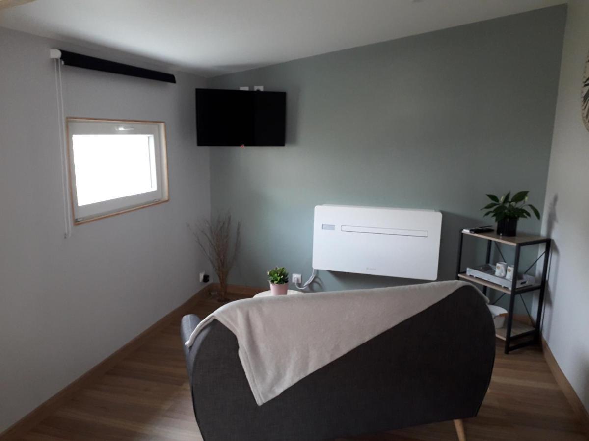 charmant studio 35m² au calme proche du circuit Apartment Saint-Gervais en-Belin Exterior foto