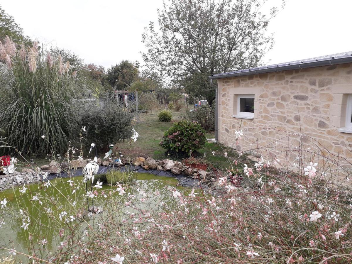 charmant studio 35m² au calme proche du circuit Apartment Saint-Gervais en-Belin Exterior foto