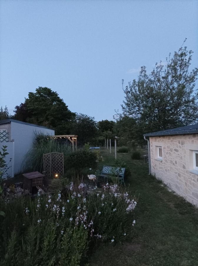 charmant studio 35m² au calme proche du circuit Apartment Saint-Gervais en-Belin Exterior foto
